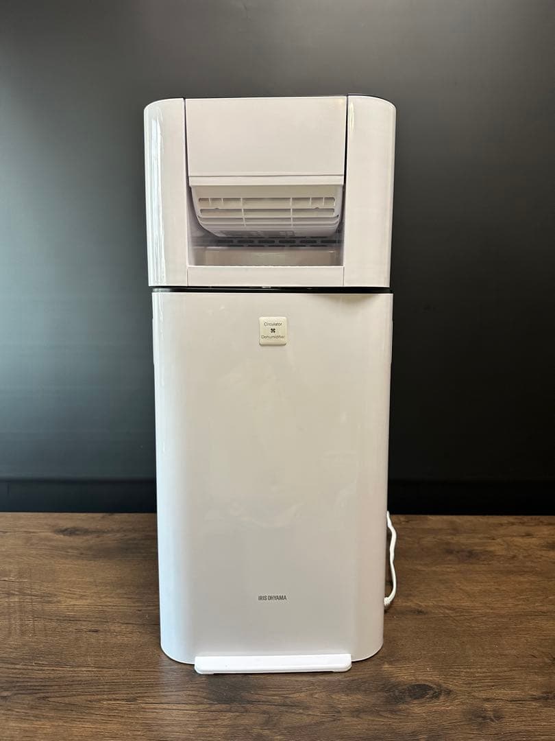 美品　アイリスオーヤマ　サーキュレーター衣類乾燥除湿機　KIJDC-L50