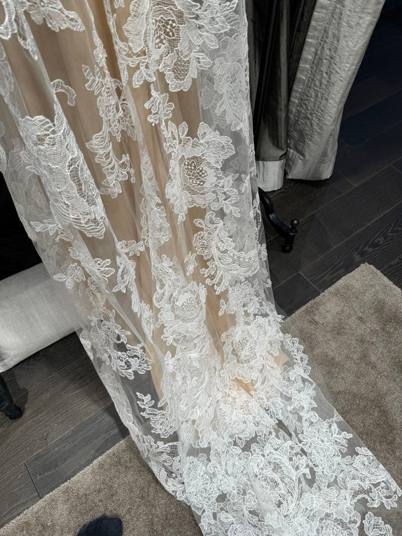 VERA WANG Rosaline 新作