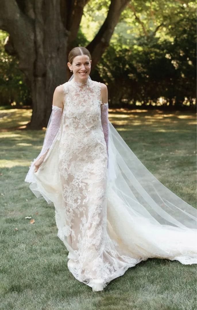 VERA WANG Rosaline 新作