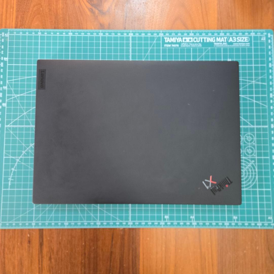 【おまけ付き】Thinkpad X1 Carbon Gen10 Corei7