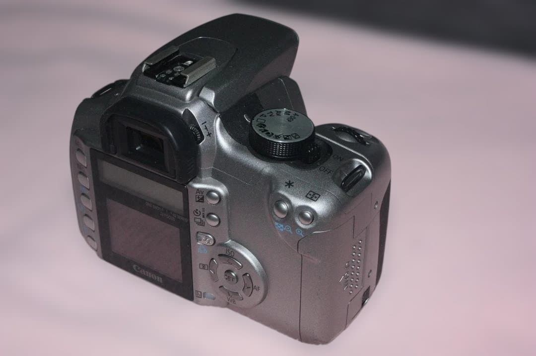 即撮影&取込可★EOS Kiss Digital N ★電池&カード&リーダー付