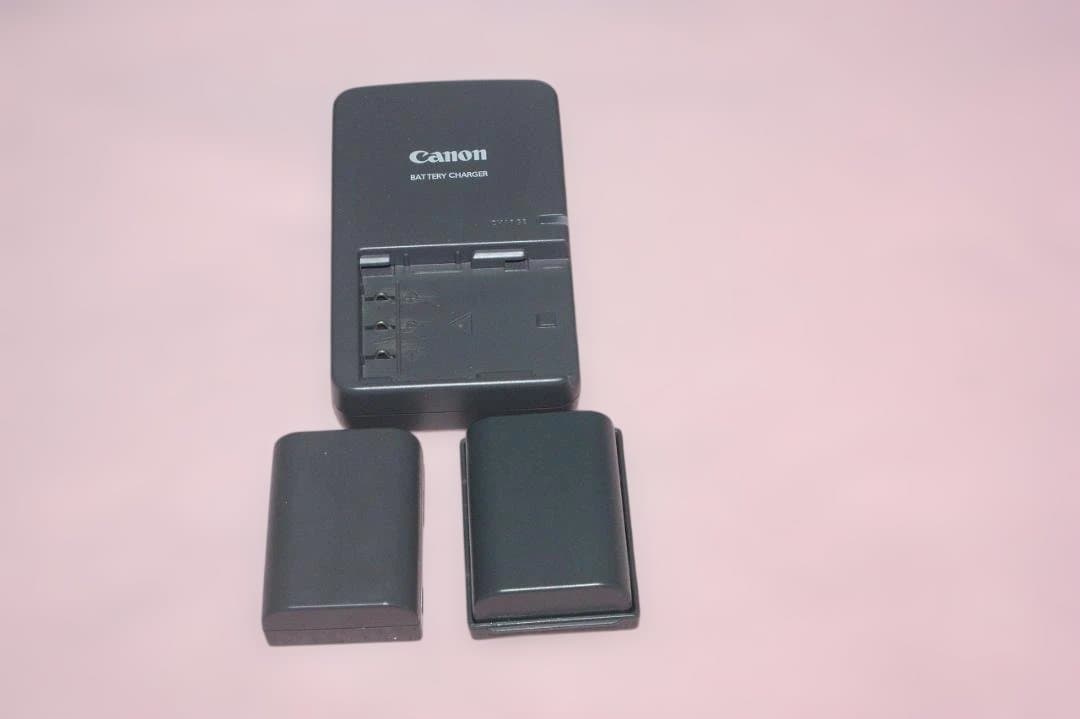 即撮影&取込可★EOS Kiss Digital N ★電池&カード&リーダー付