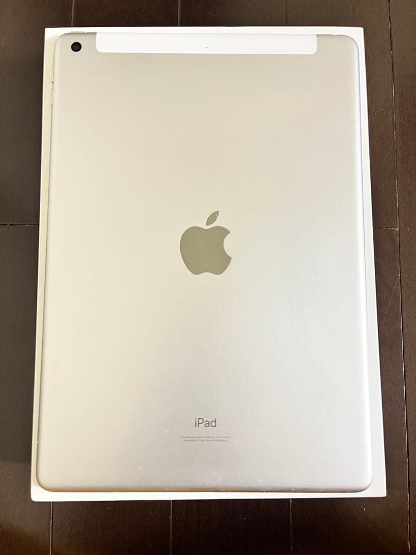 Apple iPad 第9世代 シルバー 本体 + Apple Pencil