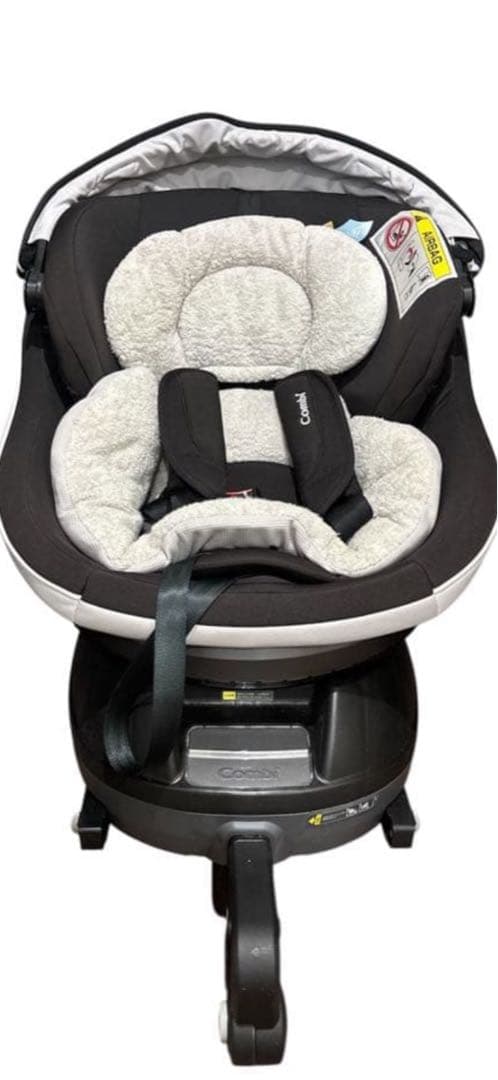 コンビ　回転式チャイルドシート ブラック/ホワイト