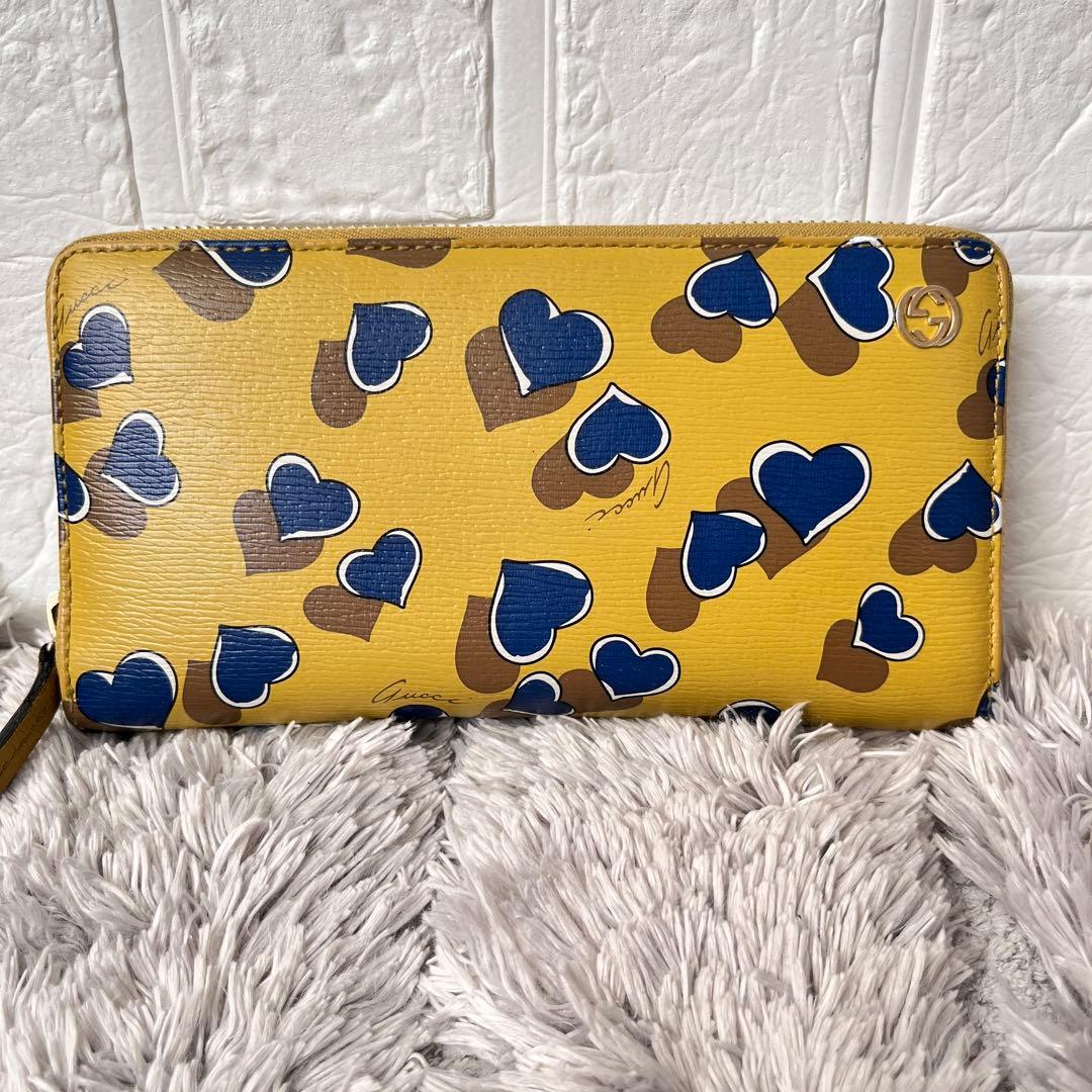 良品✨GUCCI ラウンドファスナー　マルチデザイン　ハートロゴ　長財布　からし