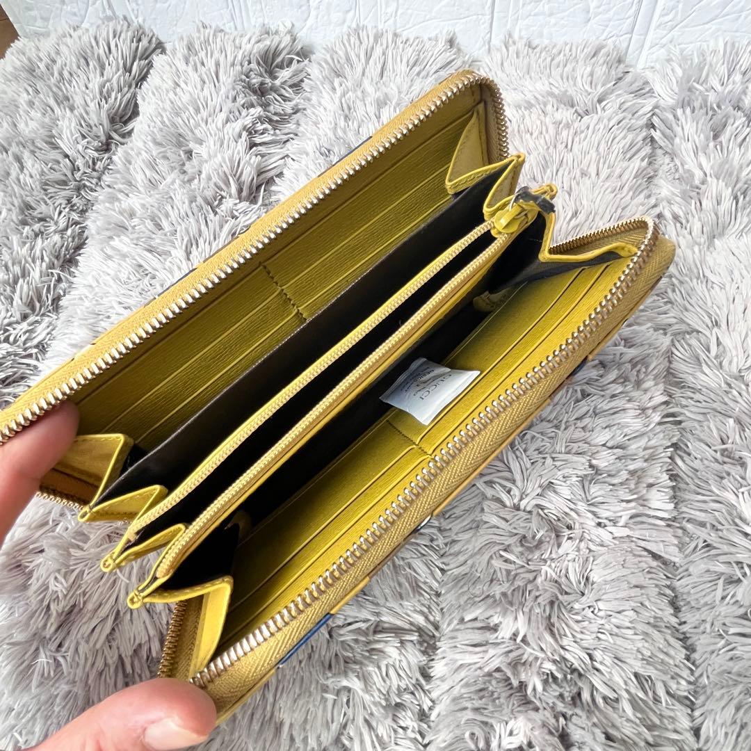 良品✨GUCCI ラウンドファスナー　マルチデザイン　ハートロゴ　長財布　からし