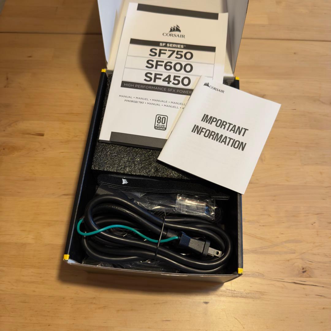Corsair SF750 750W SFX電源ユニット 80+Platinum