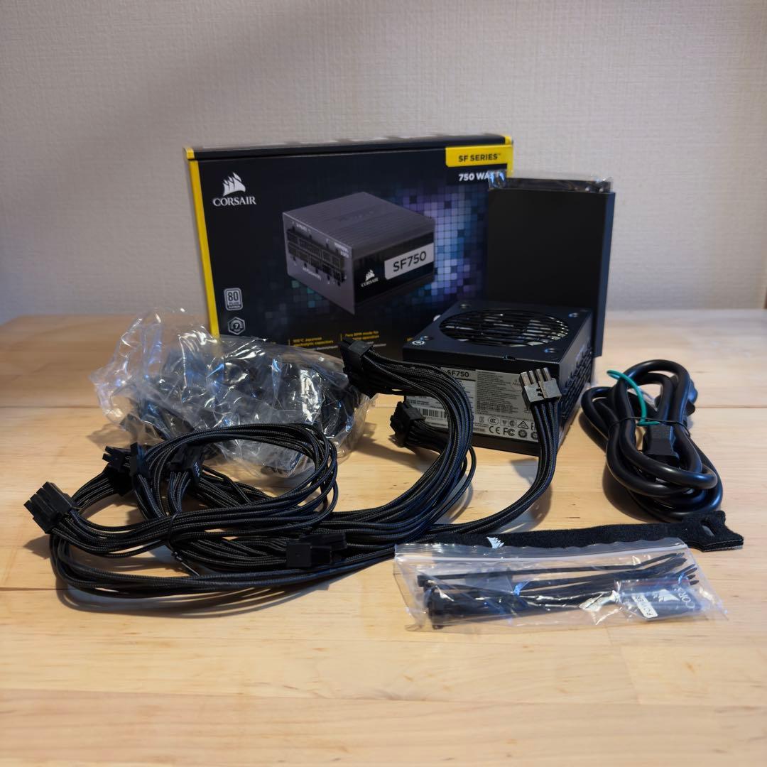 Corsair SF750 750W SFX電源ユニット 80+Platinum