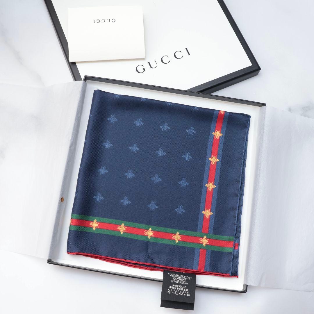 未使用 グッチ GUCCI ネイビー シルク ハンカチ ポケットチーフ