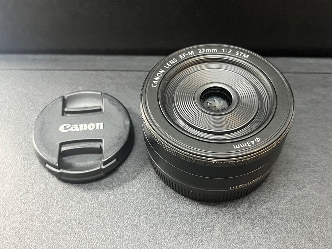 キヤノン　CANON LENS EF-M 22mm 1:2 STM