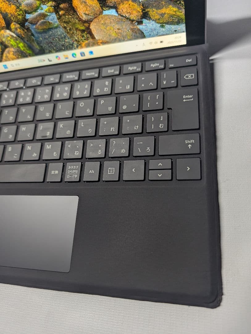 A8 Surface Pro7　Corei5第10世代　メモリ8GB/256GB