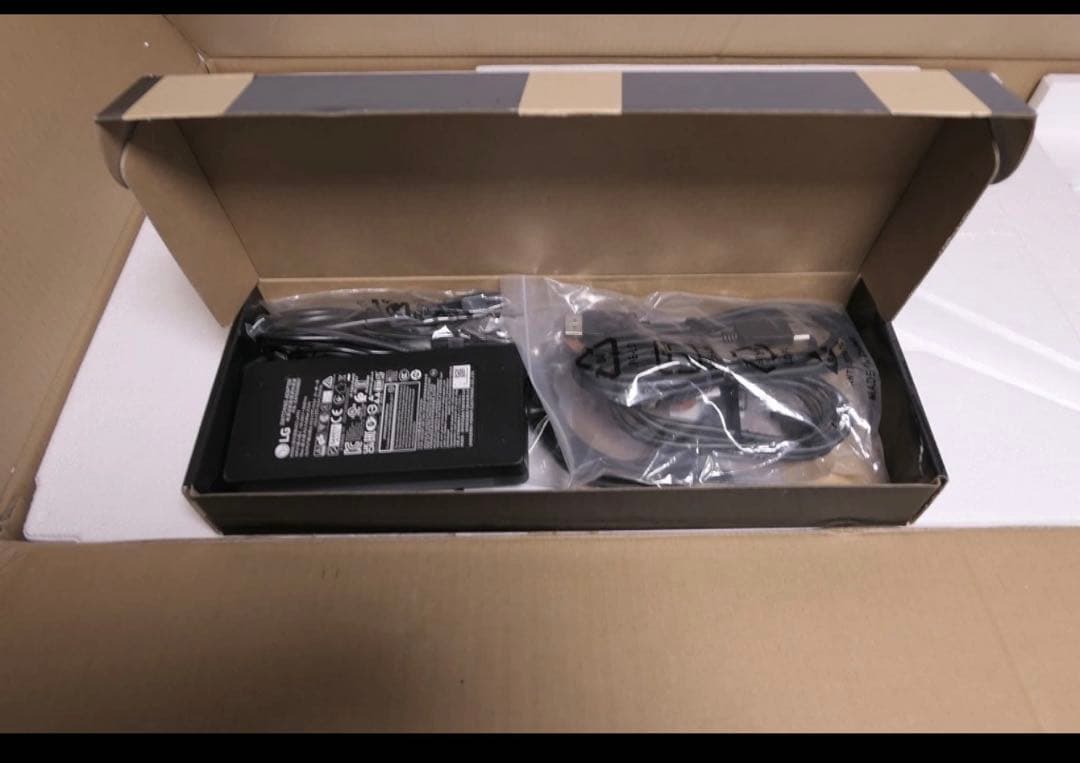 LG UltraGear 32GQ950-B（4k 144hz）