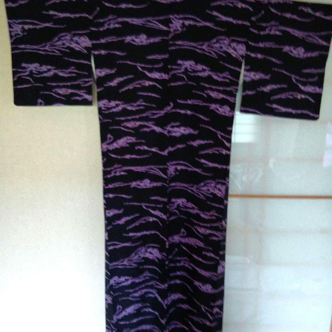 ☆専用です　美品　上質小紋　友禅作家　千地泰弘 落款　黒と紫　ガード加工　正絹