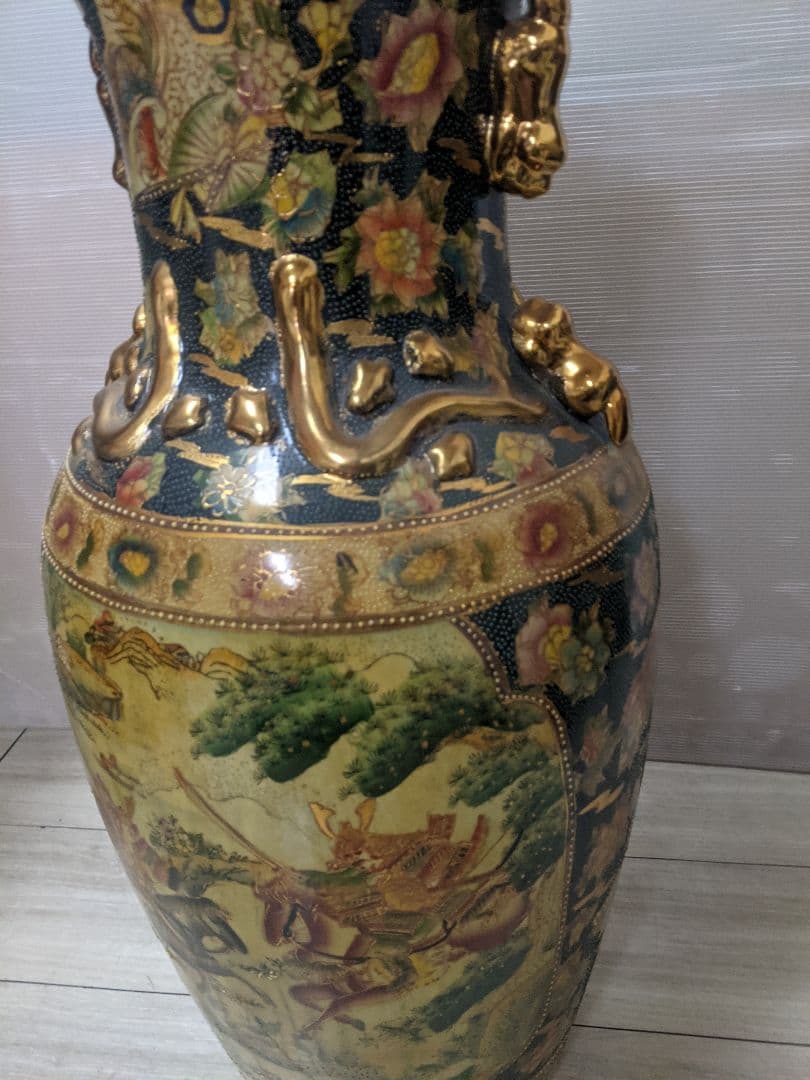 中国美術　色絵　大花瓶　飾り壺　金彩　アンティーク