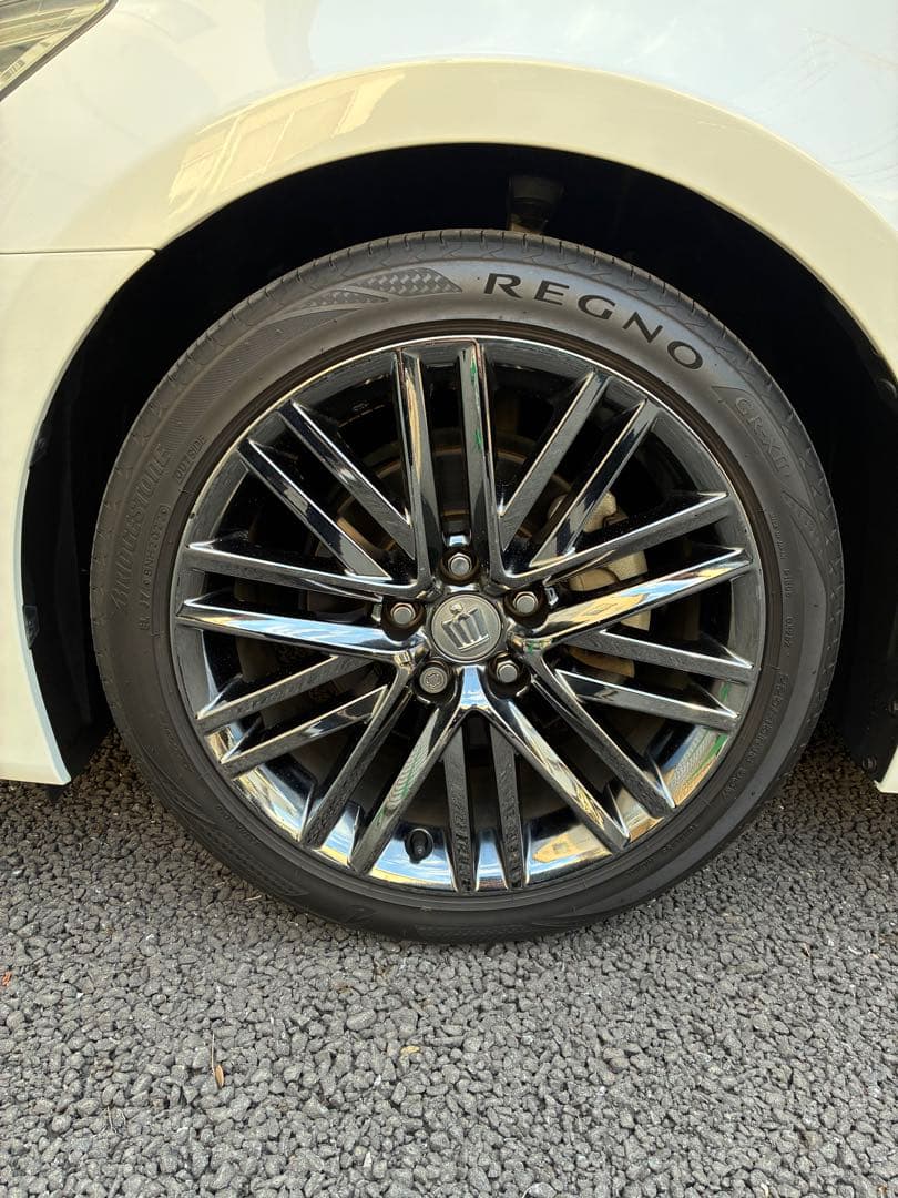 210系クラウン18インチ スパッタリングタイヤセット