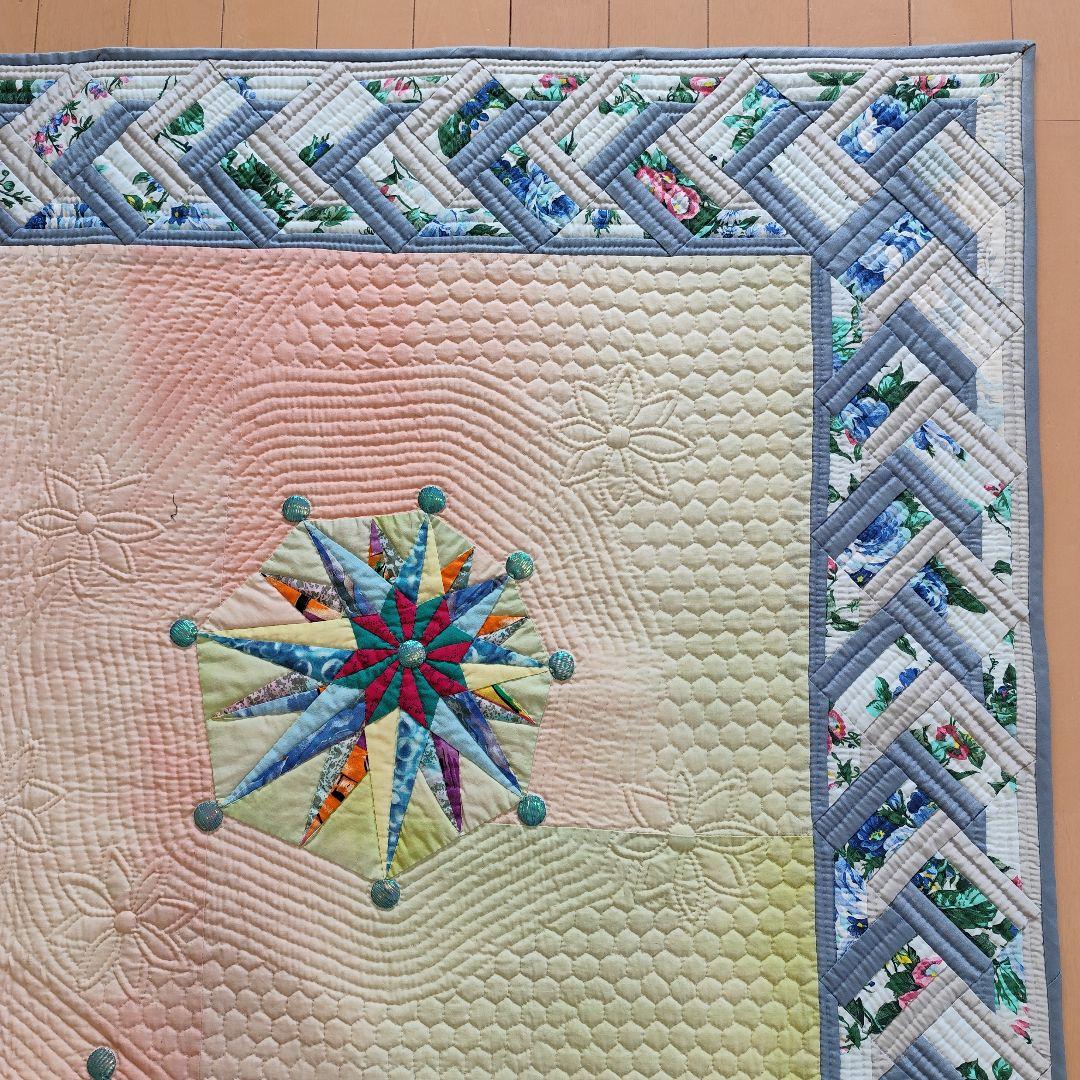 パッチワークタペストリー「春の予感」縦 166cm 横147cm の大作