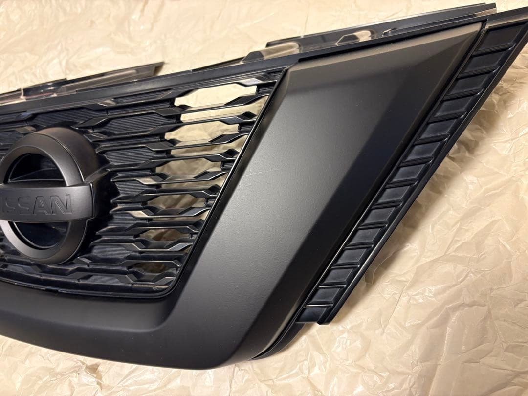 nicoo 日産　T32 後期　フロントグリル　ブラック塗装