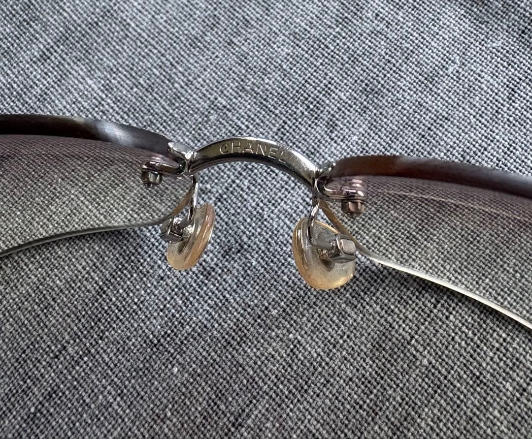 CHANEL　リムレス　サングラス　ラインストーン　ピンク　グラデーション　縁無