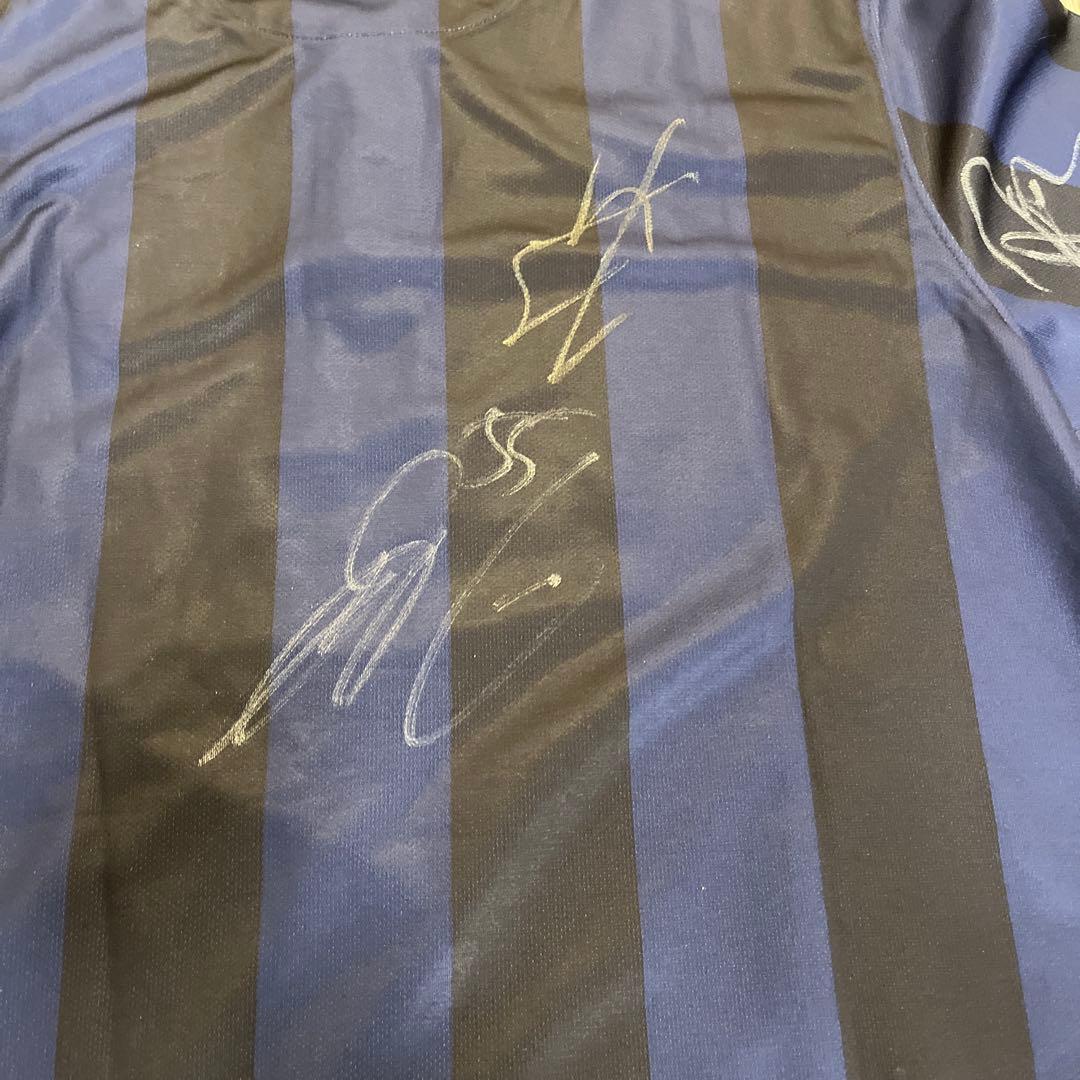 インテルミラノ、選手サイン入りユニフォーム、9月末迄く掲載。