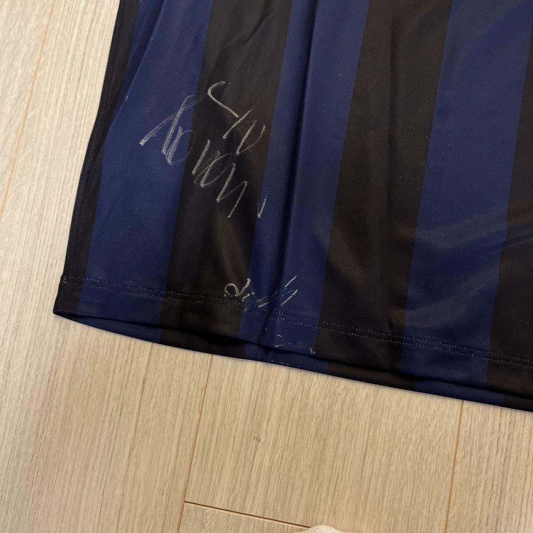 インテルミラノ、選手サイン入りユニフォーム、9月末迄く掲載。