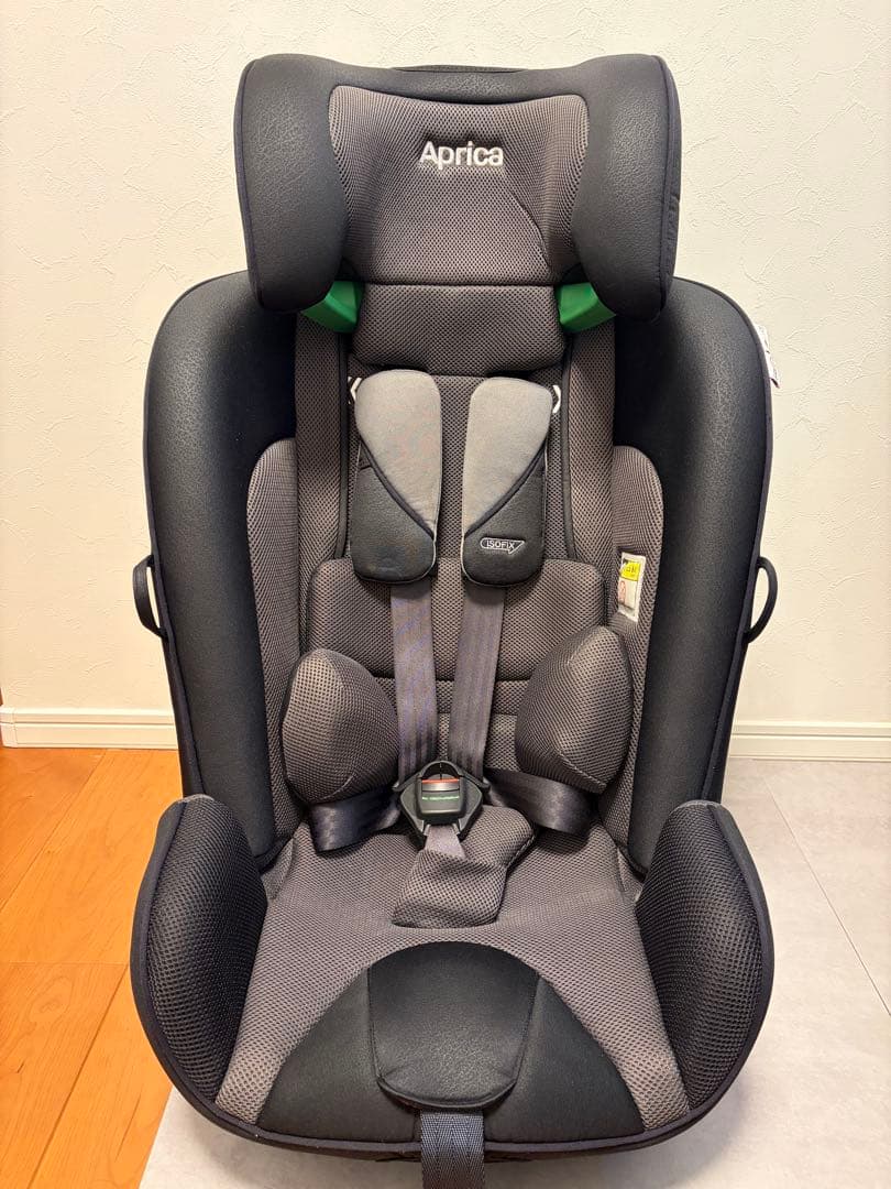 Aprica チャイルドシート ISOFIX(付属品全てあり)