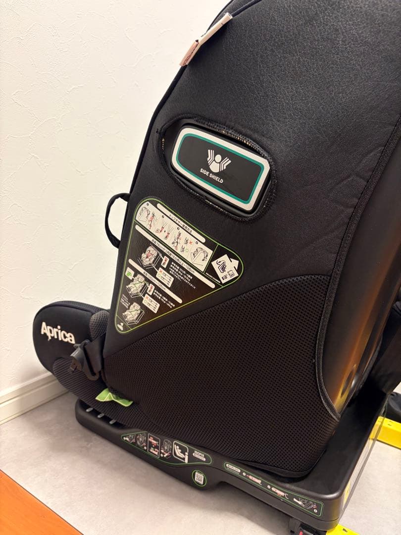 Aprica チャイルドシート ISOFIX(付属品全てあり)