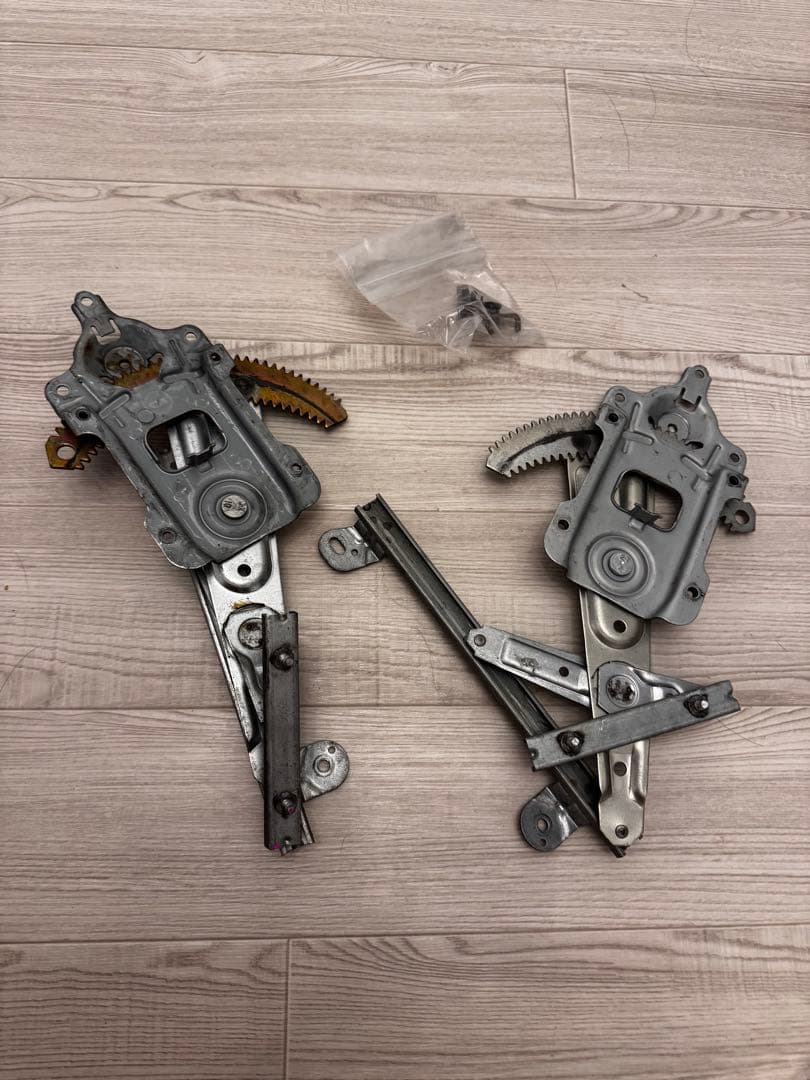 【廃盤】シルビア ヴァリエッタ 三角窓レギュレーター左右