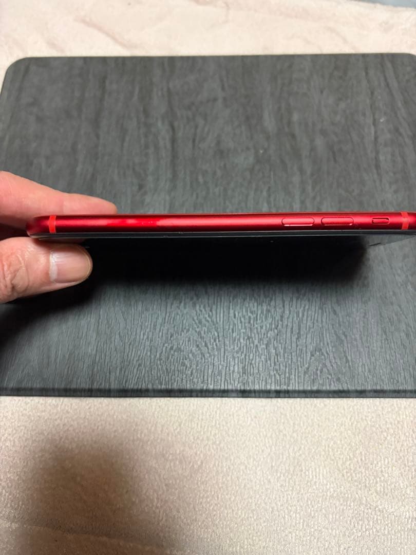 美品 iPhone 8 64GB レッド