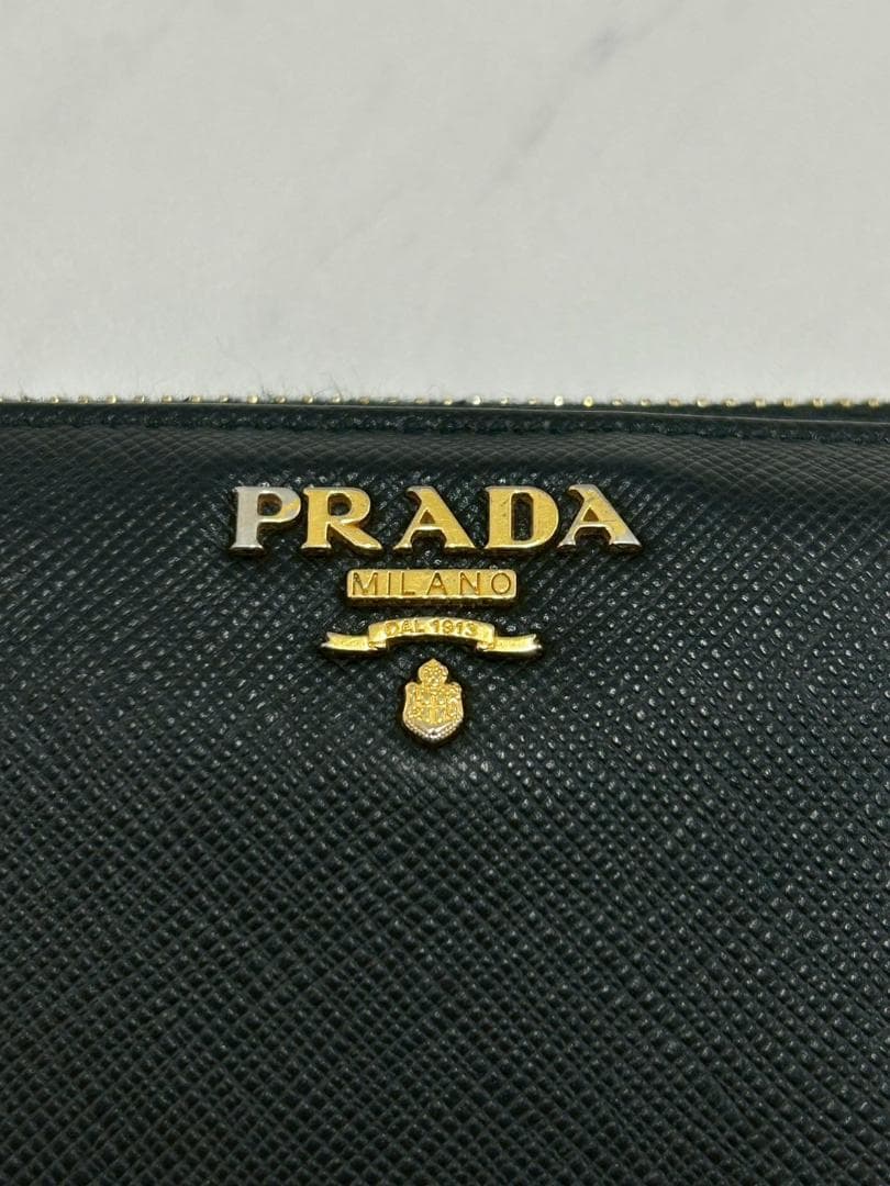 プラダ 長財布 ファスナー サファイアーノレザー ゴールド 黒 箱 ギャラあり
