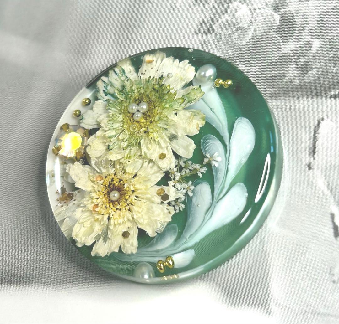 レジンヘアゴム・ポニーフック・ブローチ・ネックレス・ホルダーNo.901