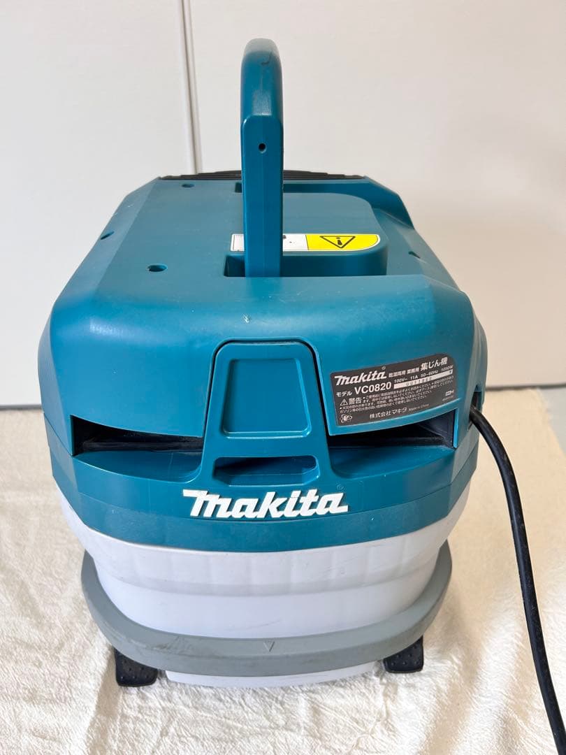 1213 マキタ　VC0820