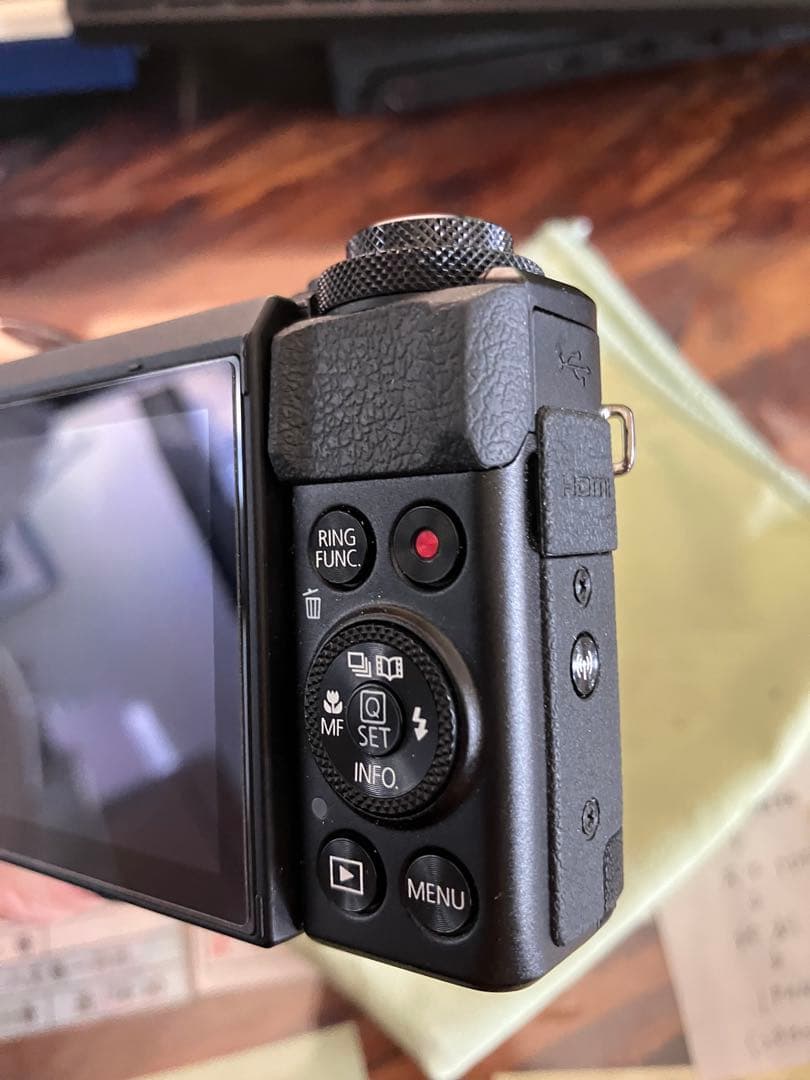 Canon PowerShot G7 X Mark II 本体と水中ハウジング