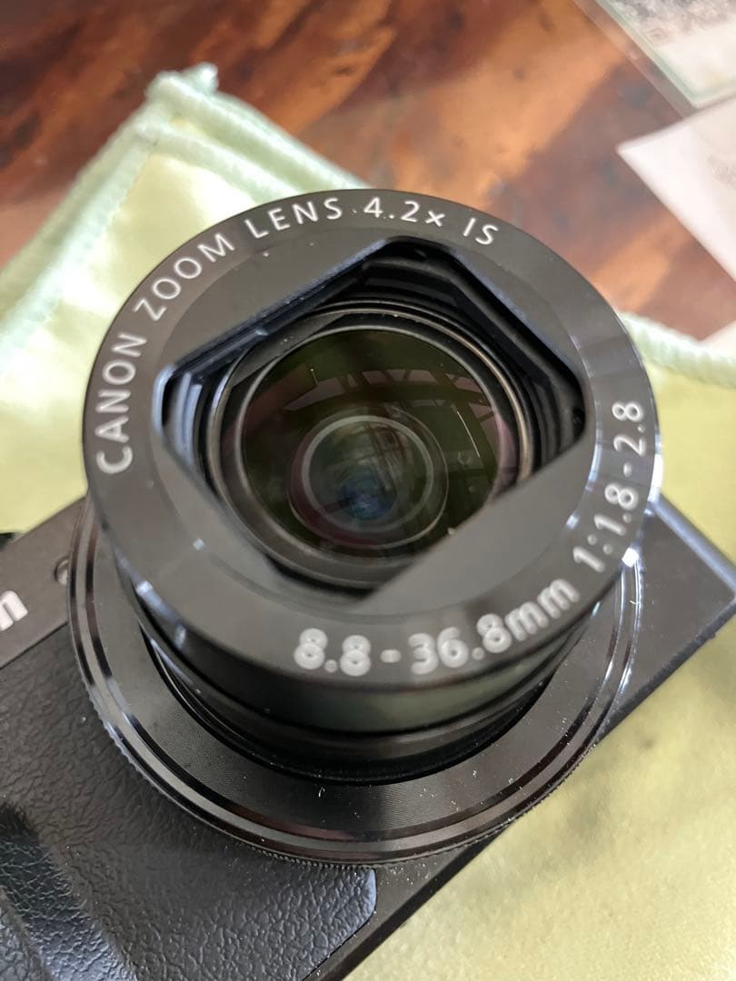 Canon PowerShot G7 X Mark II 本体と水中ハウジング