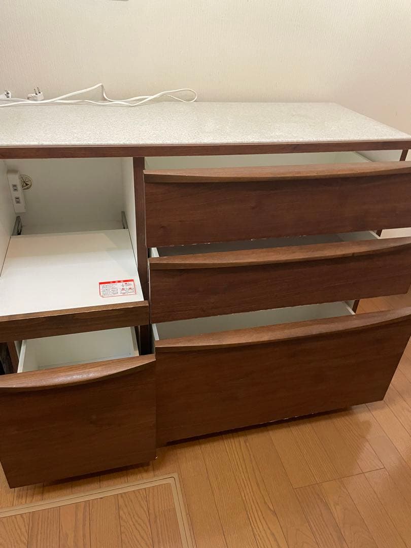 キッチンカウンター　食器棚　レンジボード