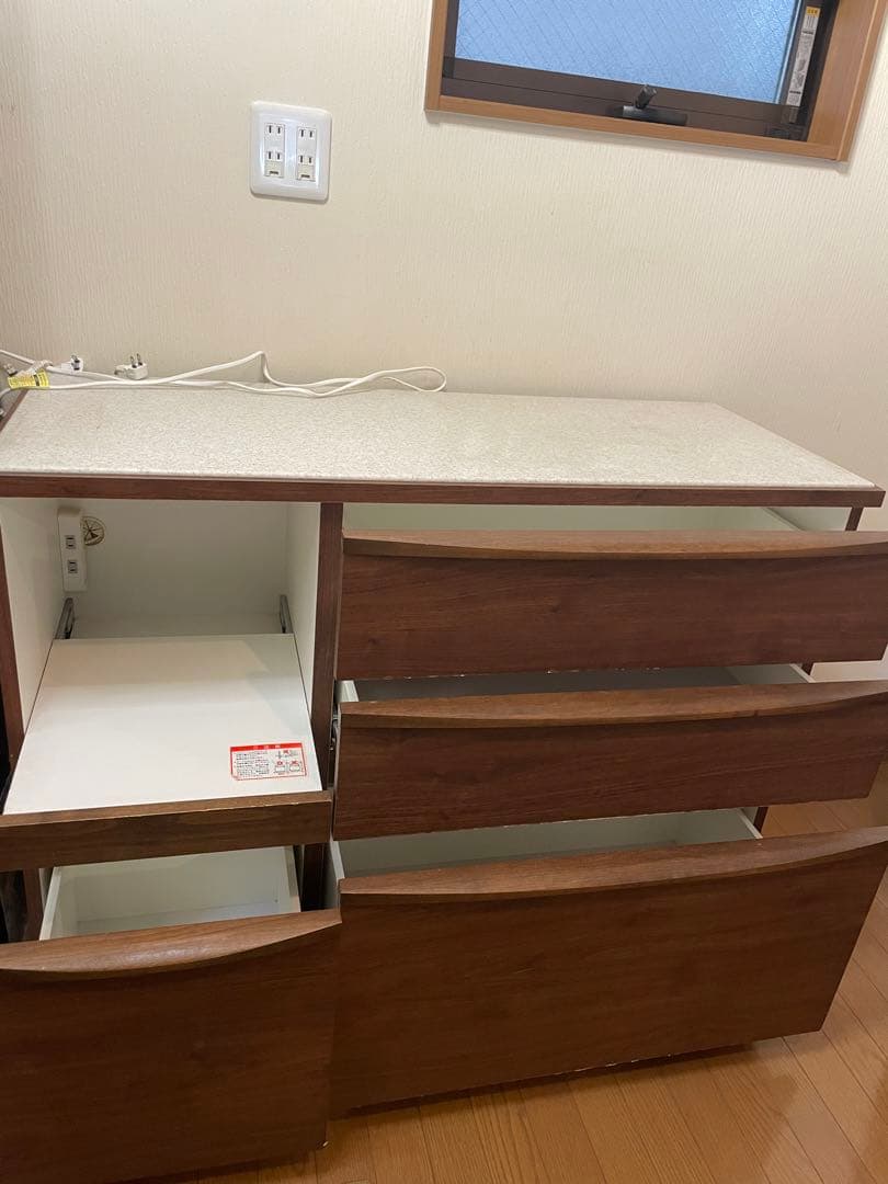 キッチンカウンター　食器棚　レンジボード