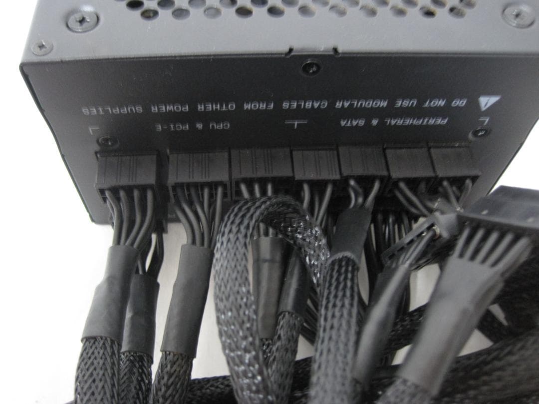 NZXT C1000 1000W 電源ユニット