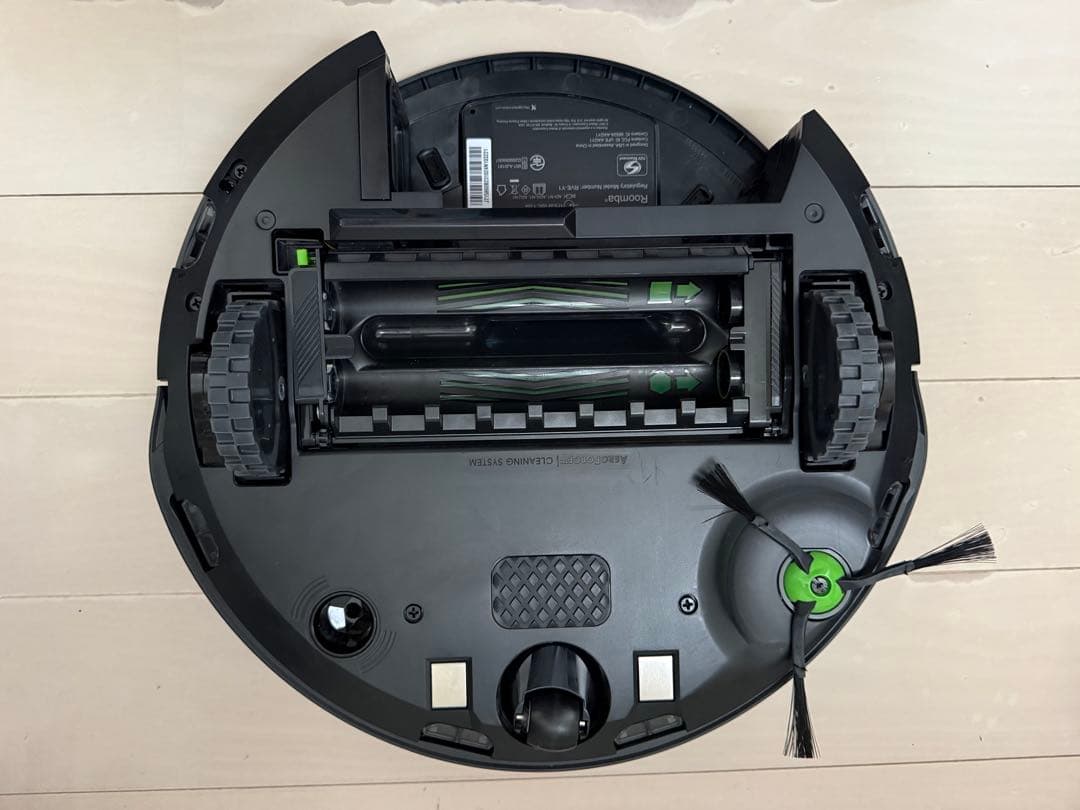 ルンバ　ロボット掃除機　J7