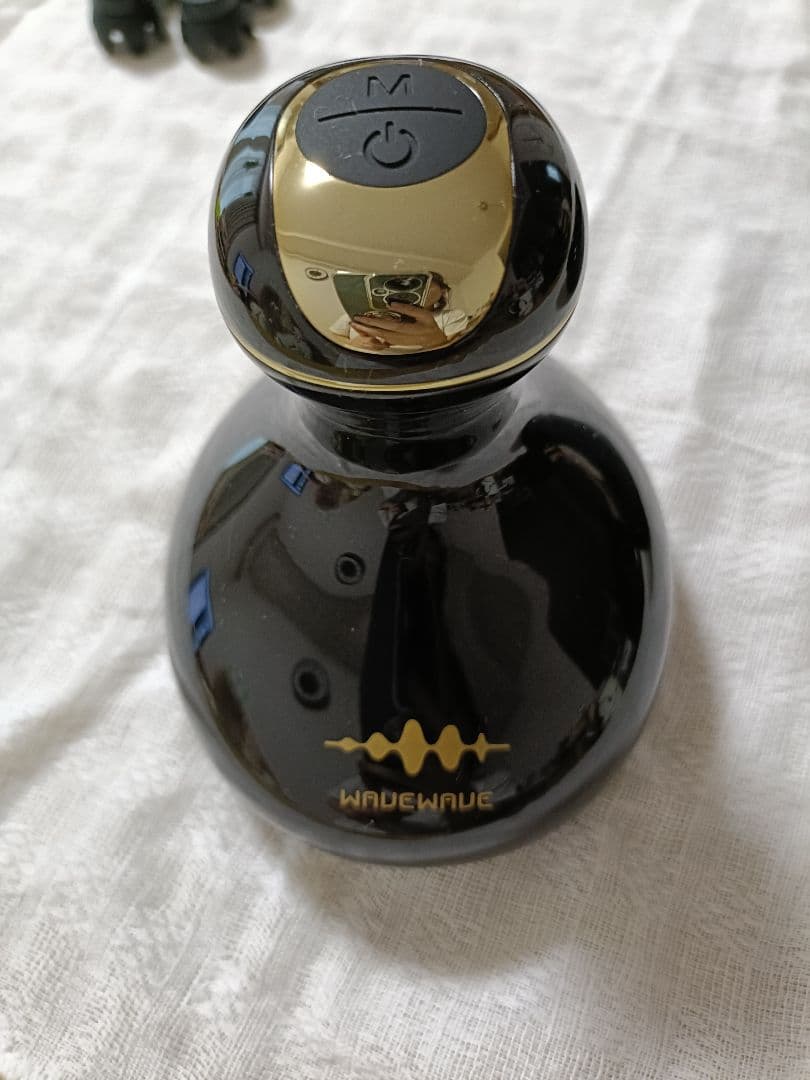 WAVEWAVE 美顔器 　ブラック　スカルプヘッドスパ
