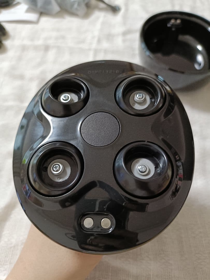 WAVEWAVE 美顔器 　ブラック　スカルプヘッドスパ