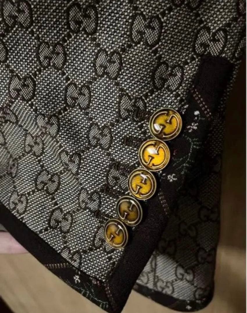 GUCCI テーラードジャケット ベージュ GGパターン