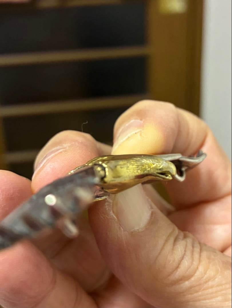 インディアンジュエリー鷲デザインの金属製アクセサリー