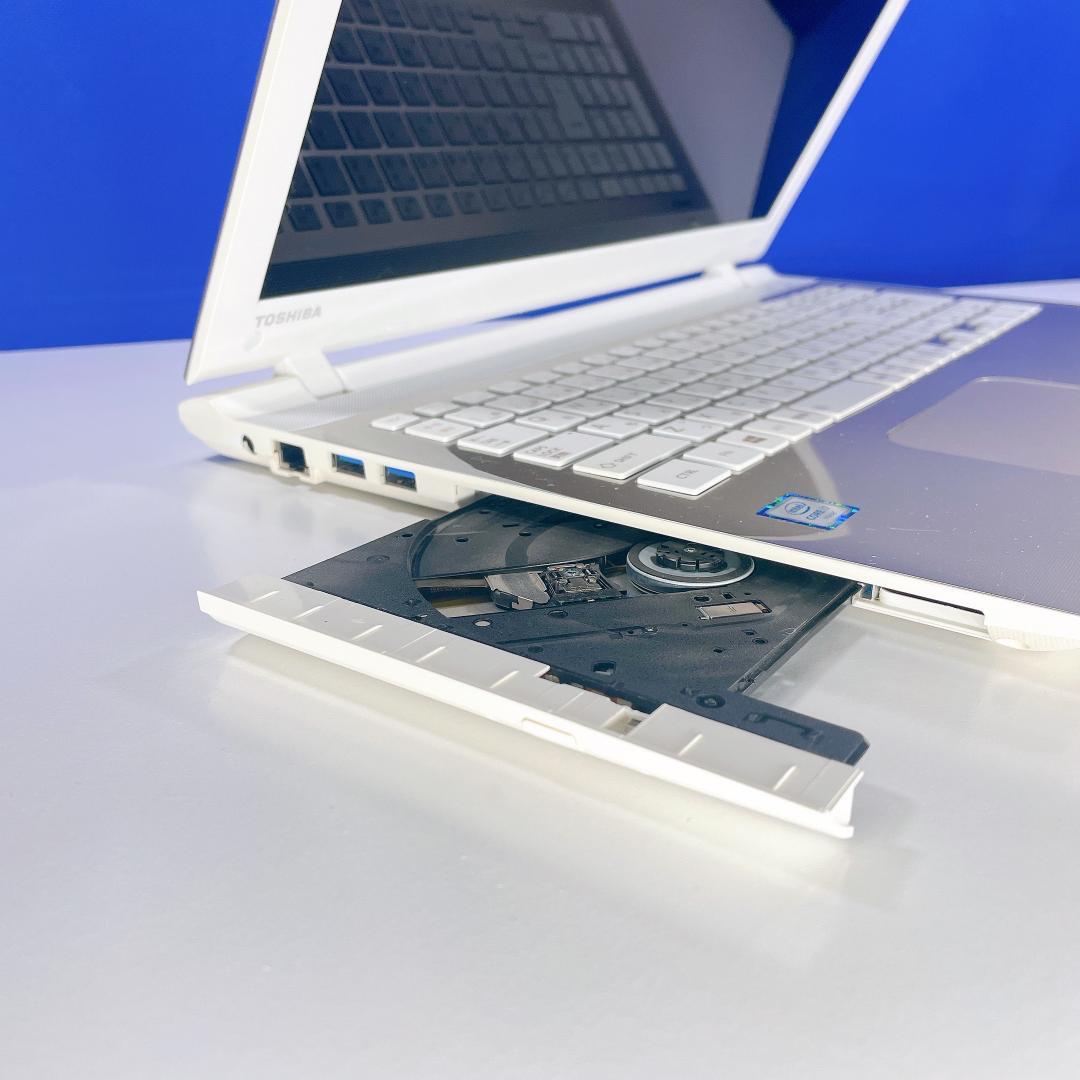 Corei7✨すぐ使える！Win11✨爆速SSD✨東芝ゴールドノートPCカメラ