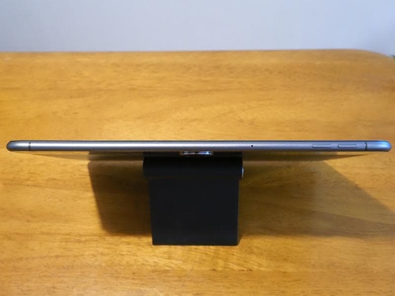 OPPO Pad Neo（ケースつき）