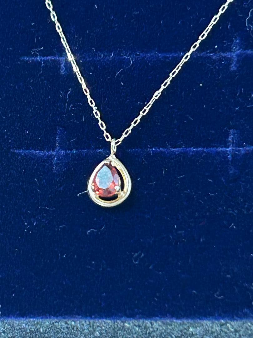 TSUTSUMI ガーネットネックレス