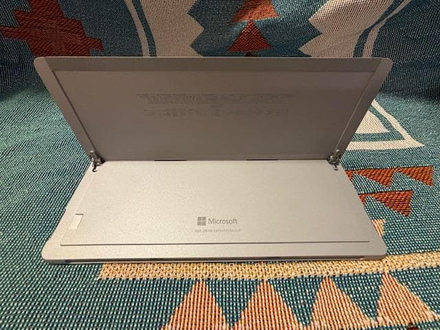 LTE　Microsoft Surface Go 3 2022　(2)
