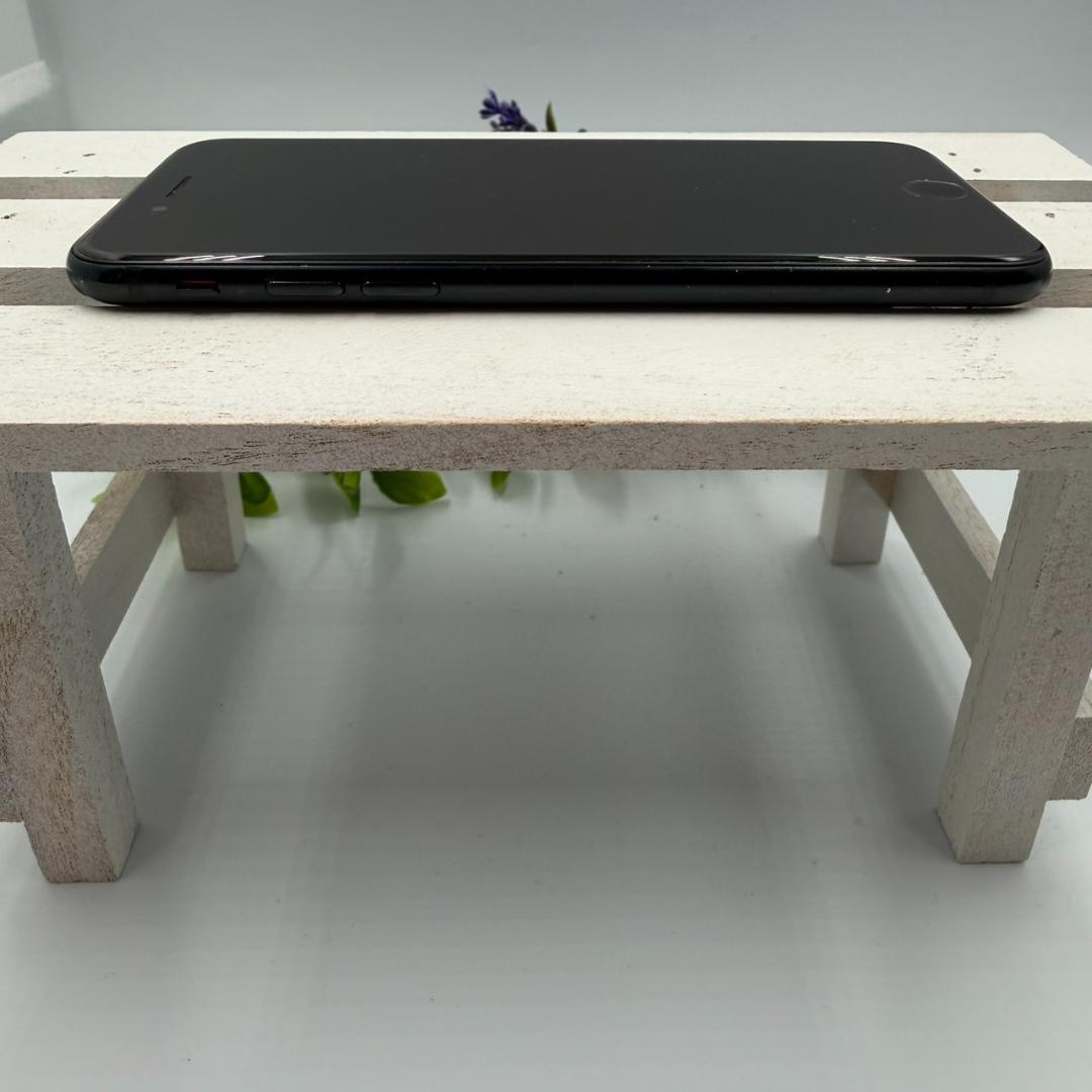 iPhone SE第3世代 64GB ミッドナイト 391