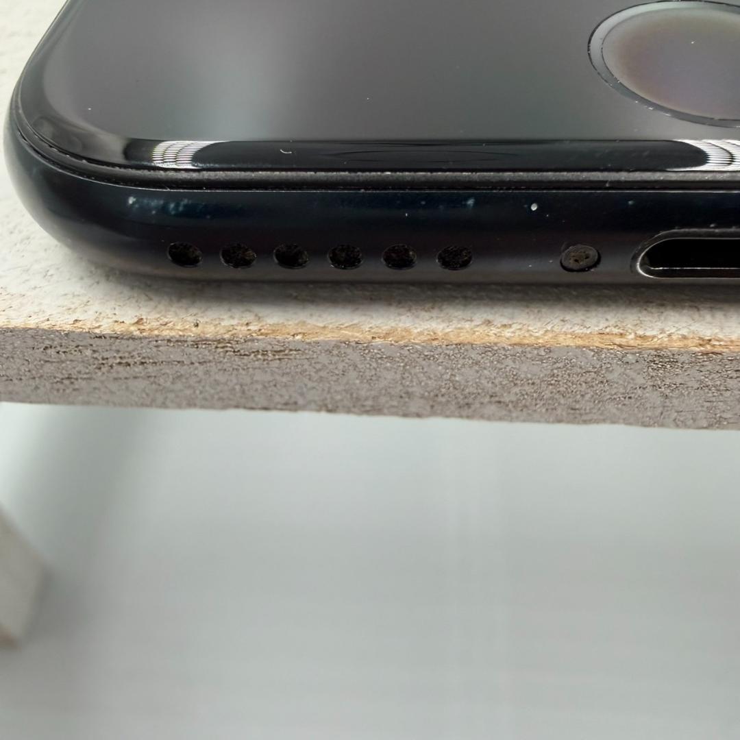 iPhone SE第3世代 64GB ミッドナイト 391
