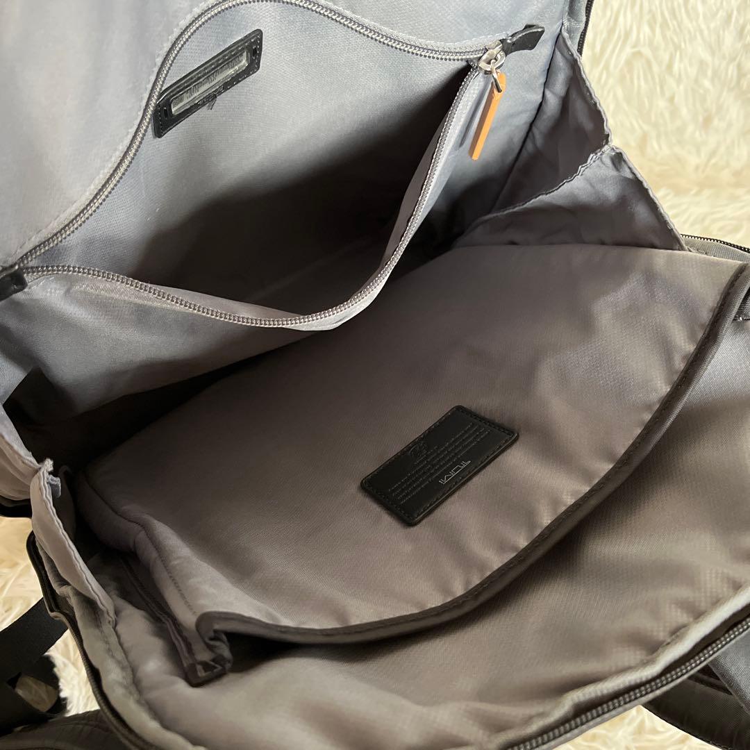 tumi トゥミ VOYAGEUR エッセンシャル　バックパック ビジネスバッグ