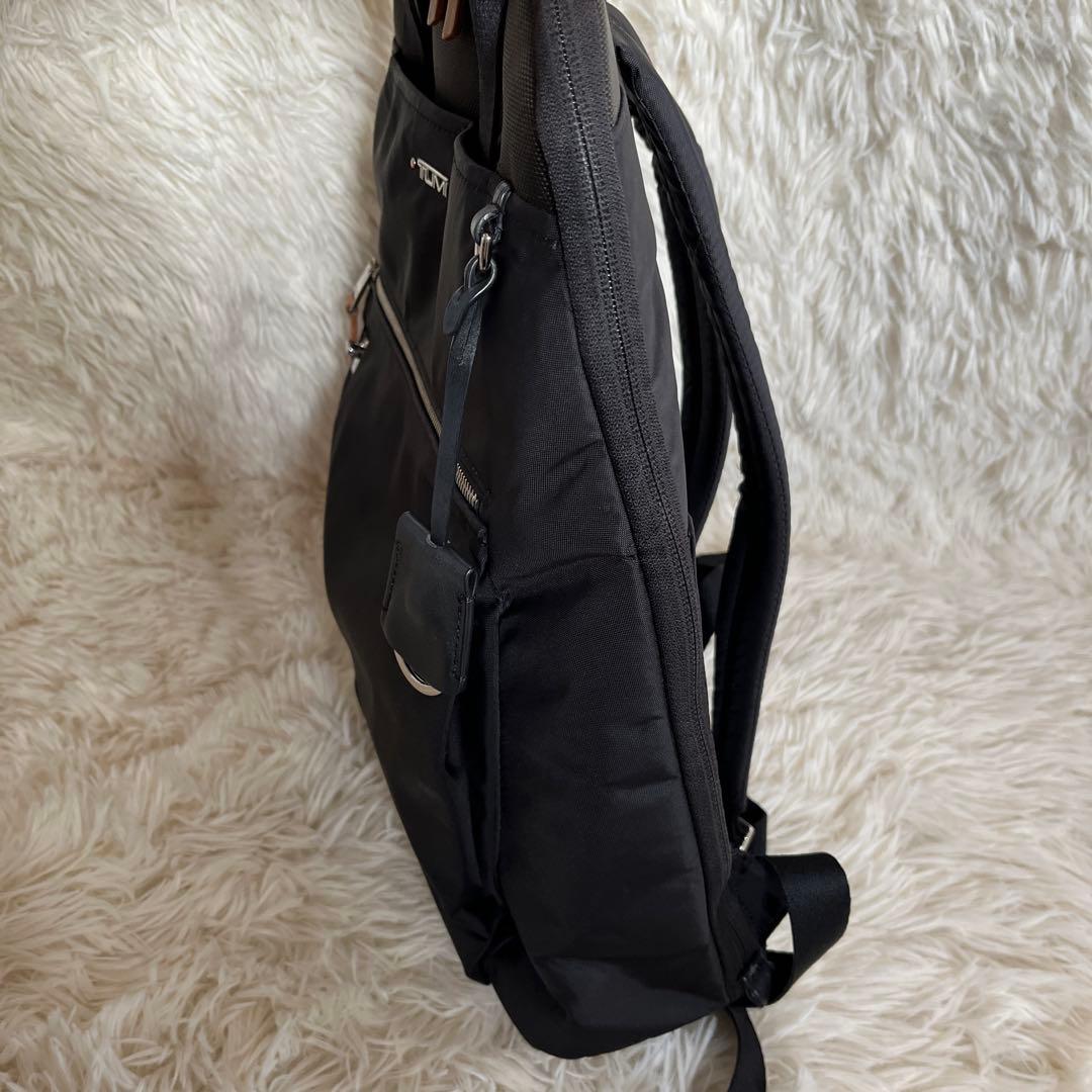 tumi トゥミ VOYAGEUR エッセンシャル　バックパック ビジネスバッグ