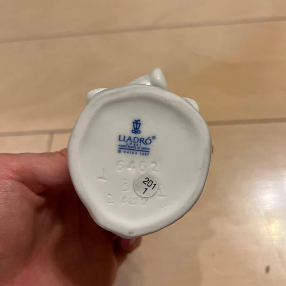 リヤドロ（LLADRO）の磁器フィギュリン